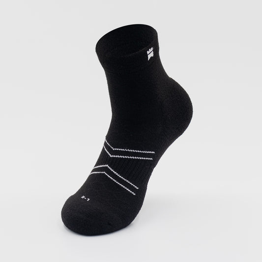 Trainer Plain Black & White